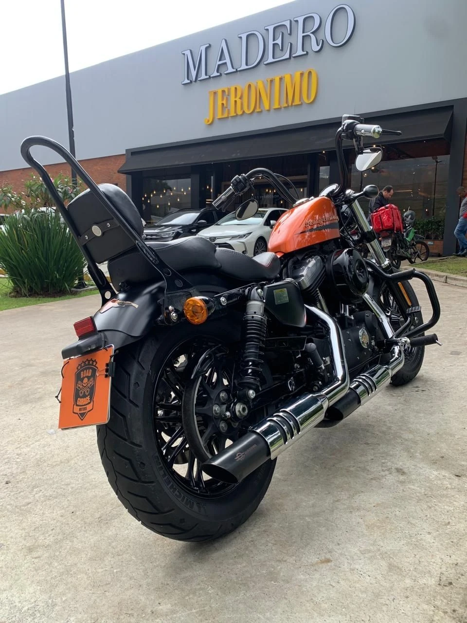 HARLEY-DAVIDSON SPORTSTER FORTY-EIGHT
