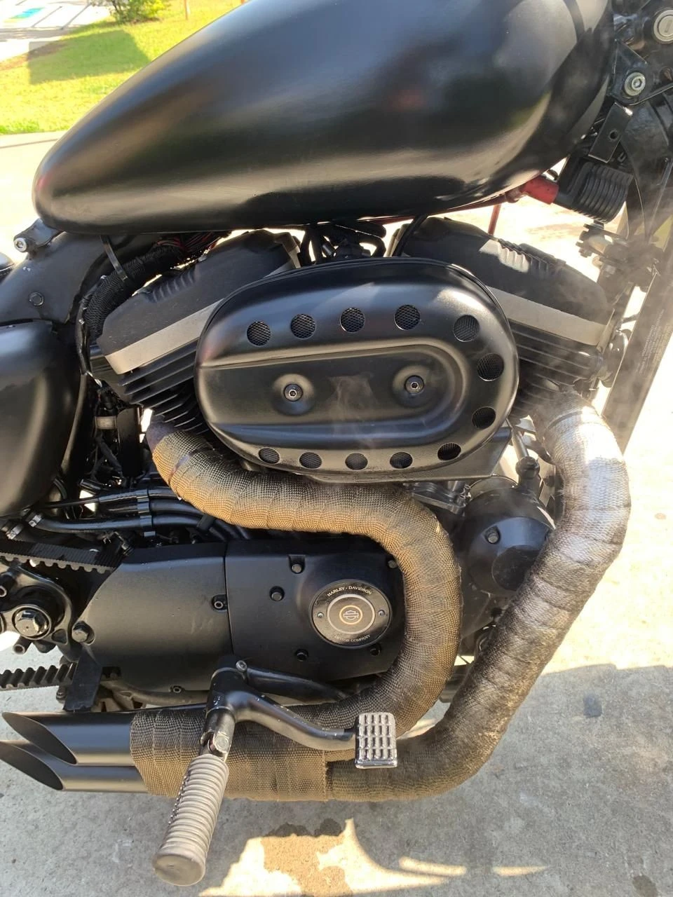 HARLEY-DAVIDSON SPORTSTER XL 883