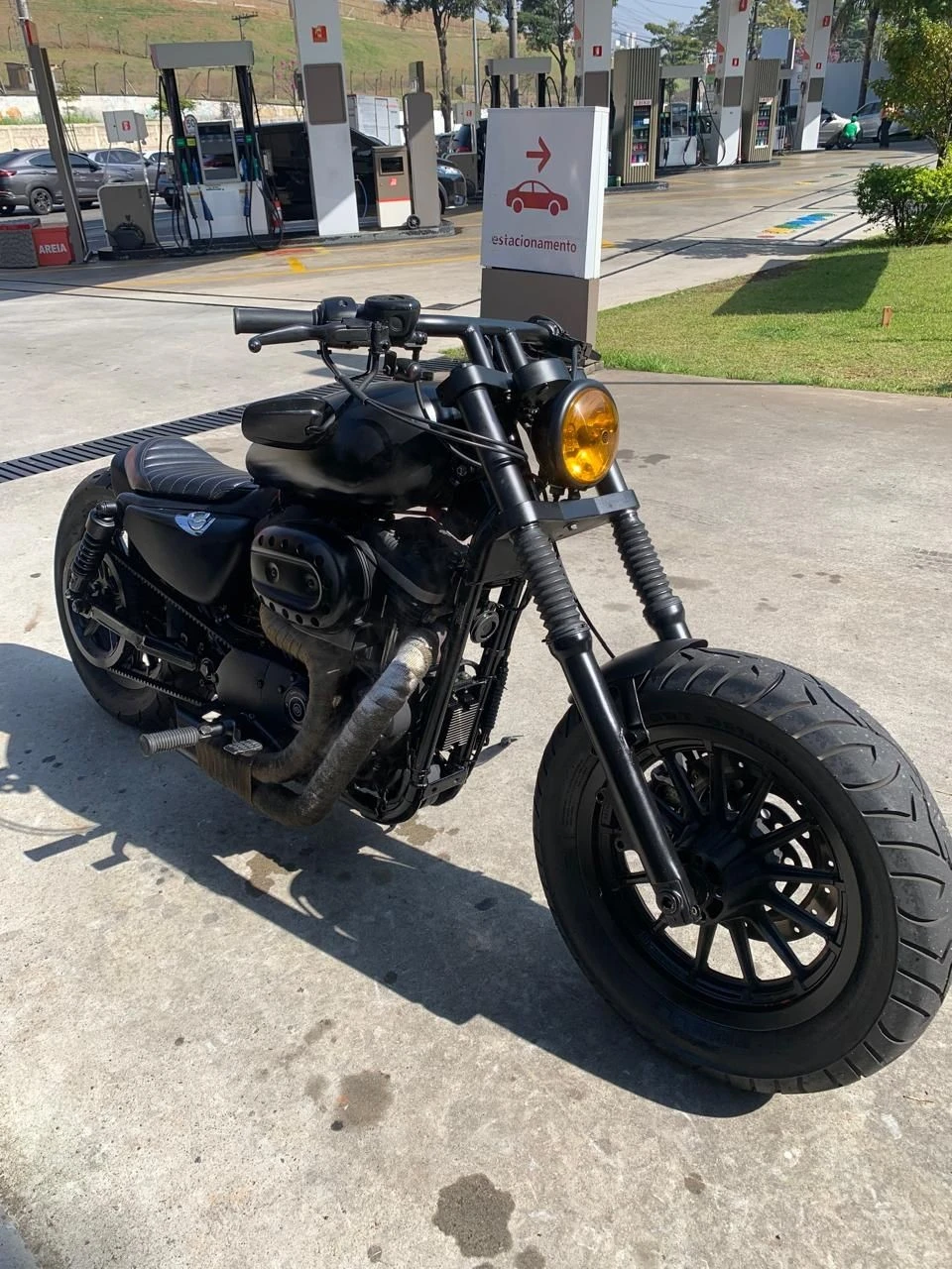 HARLEY-DAVIDSON SPORTSTER XL 883