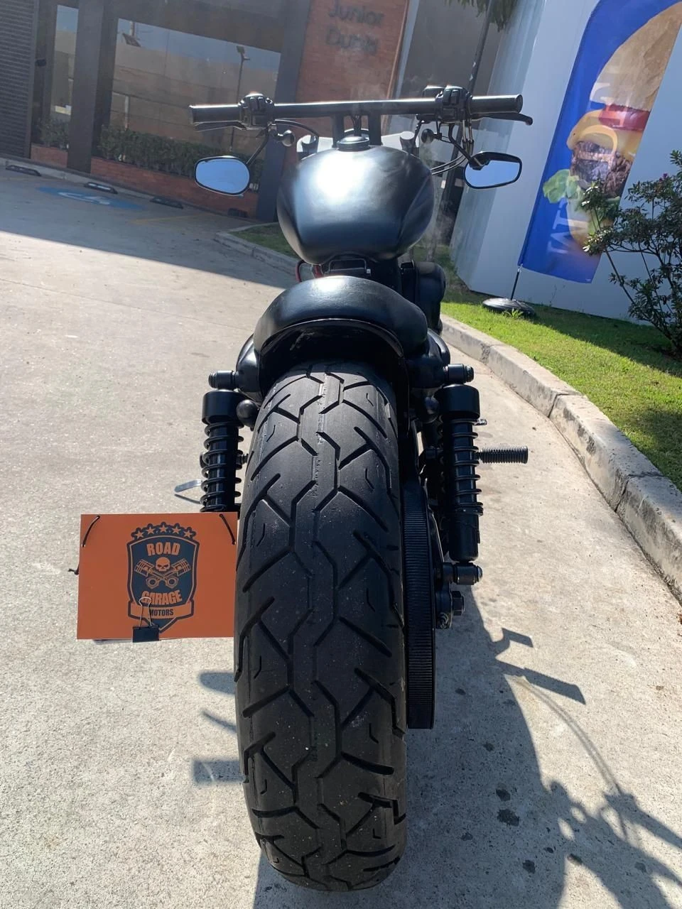 HARLEY-DAVIDSON SPORTSTER XL 883