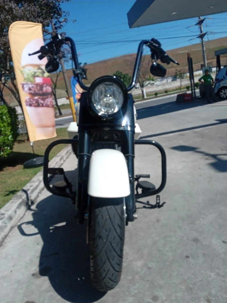 HARLEY-DAVIDSON ROAD KING SPECIAL
