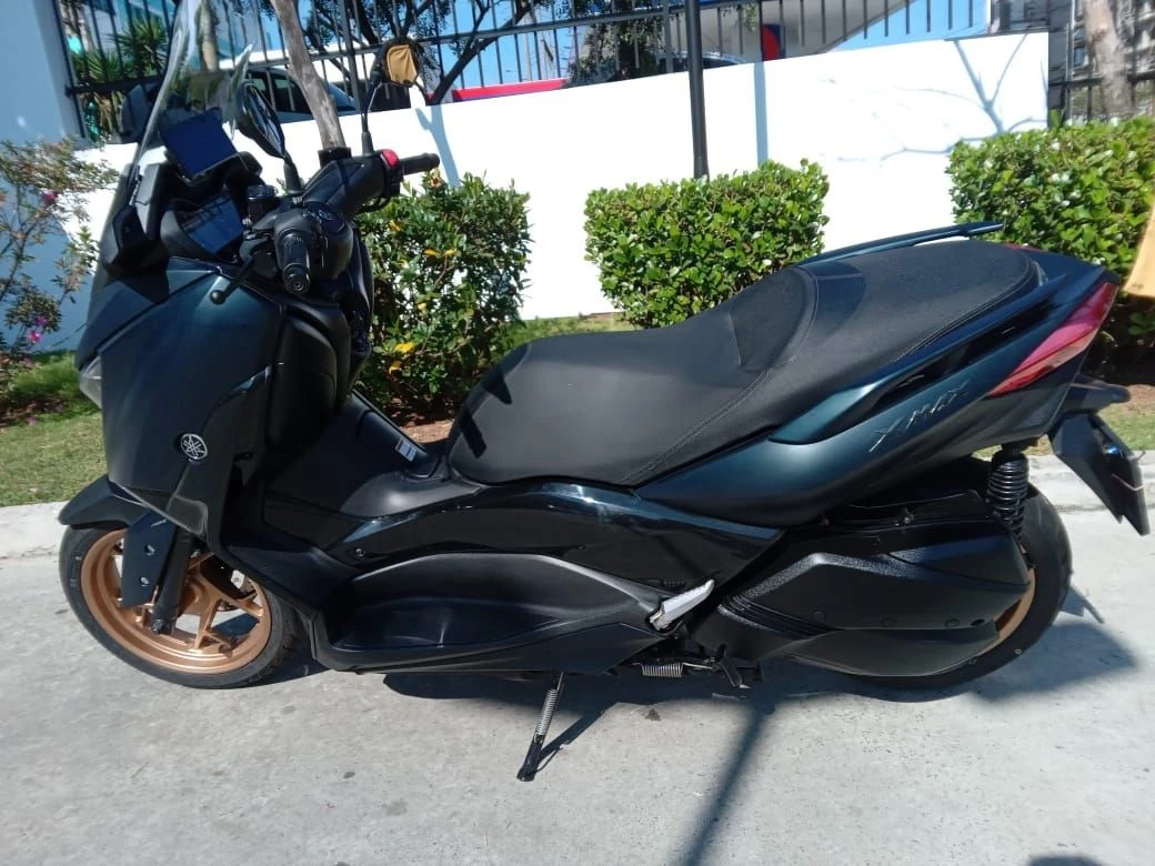 YAMAHA XMAX ABS