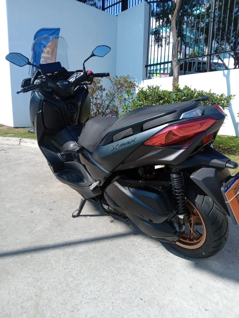 YAMAHA XMAX ABS