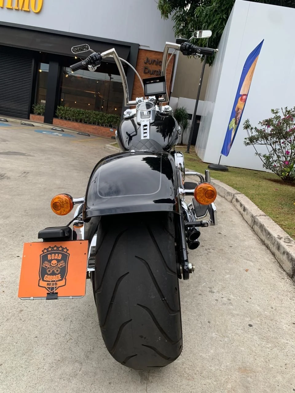 HARLEY-DAVIDSON SOFTAIL FAT BOB 107