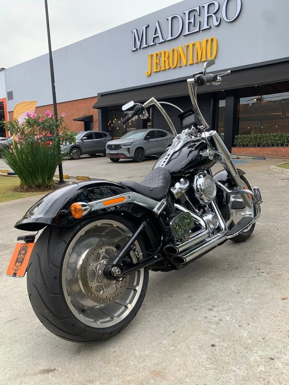 HARLEY-DAVIDSON SOFTAIL FAT BOB 107