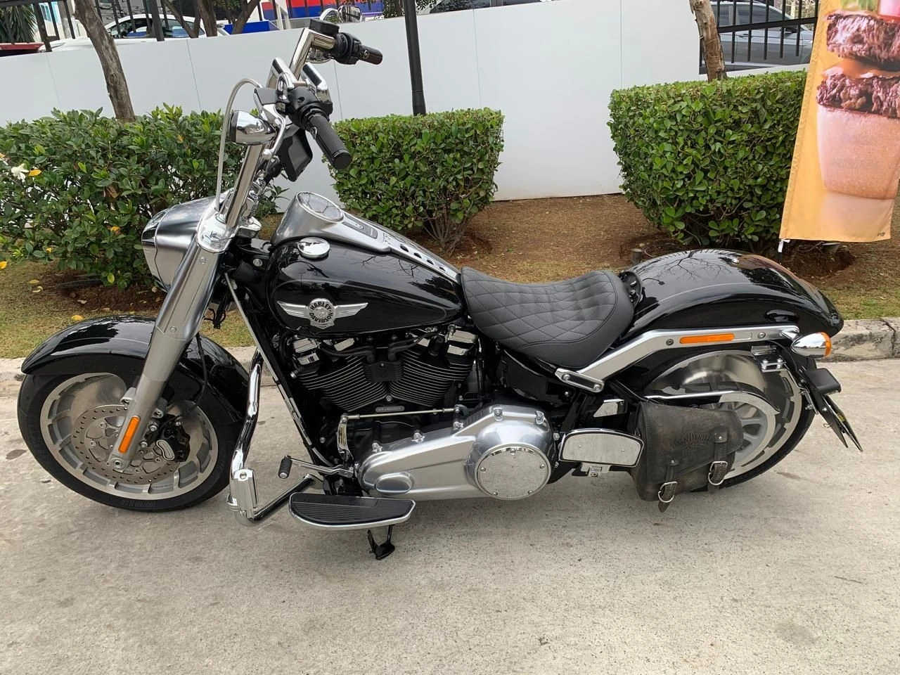 HARLEY-DAVIDSON SOFTAIL FAT BOB 107