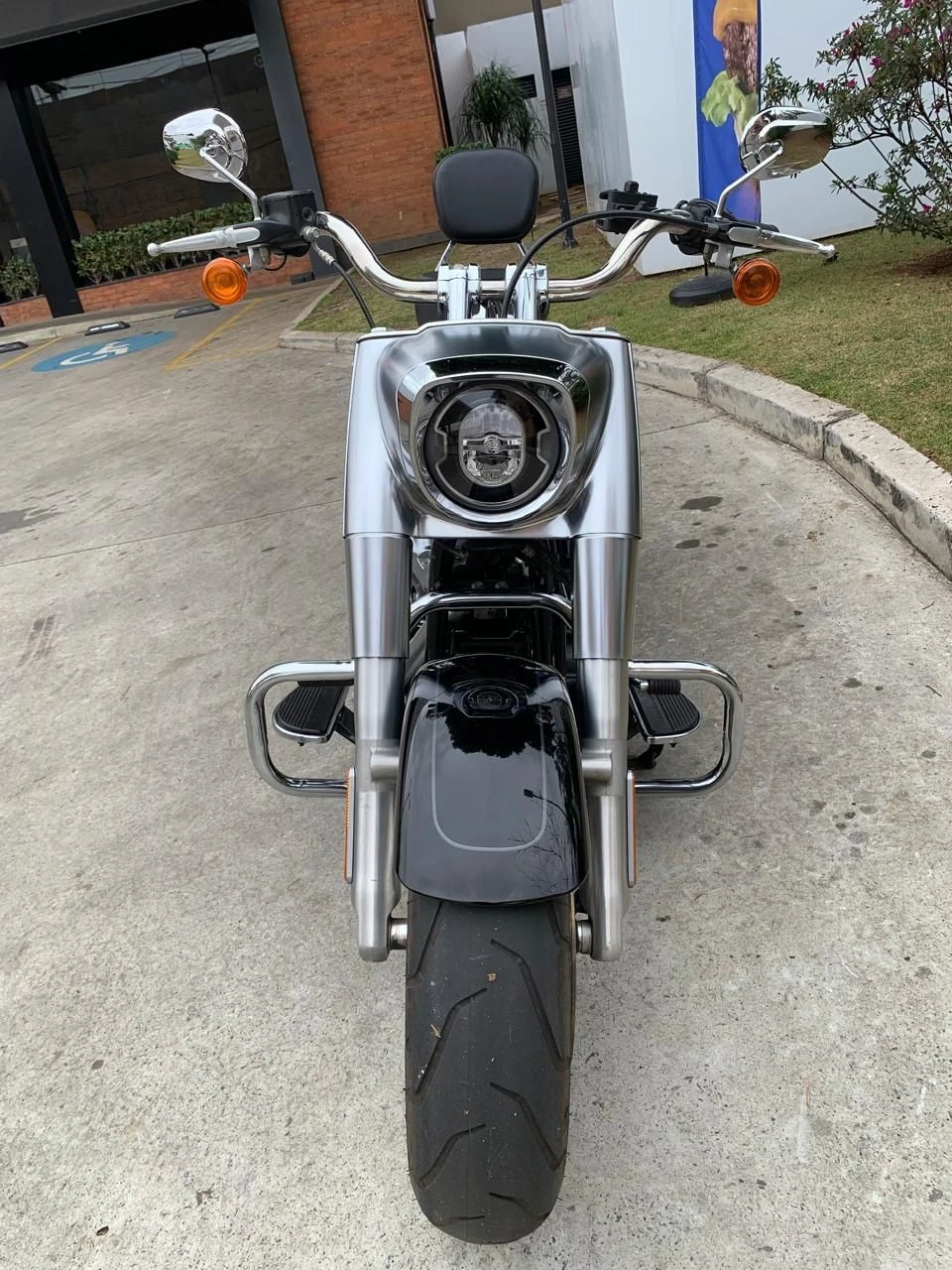 HARLEY-DAVIDSON SOFTAIL FAT BOY 114