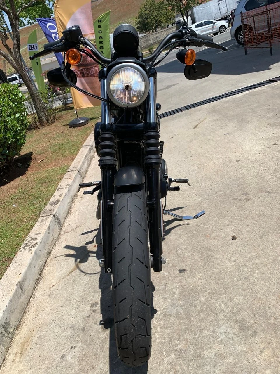 HARLEY-DAVIDSON SPORTSTER IRON 883