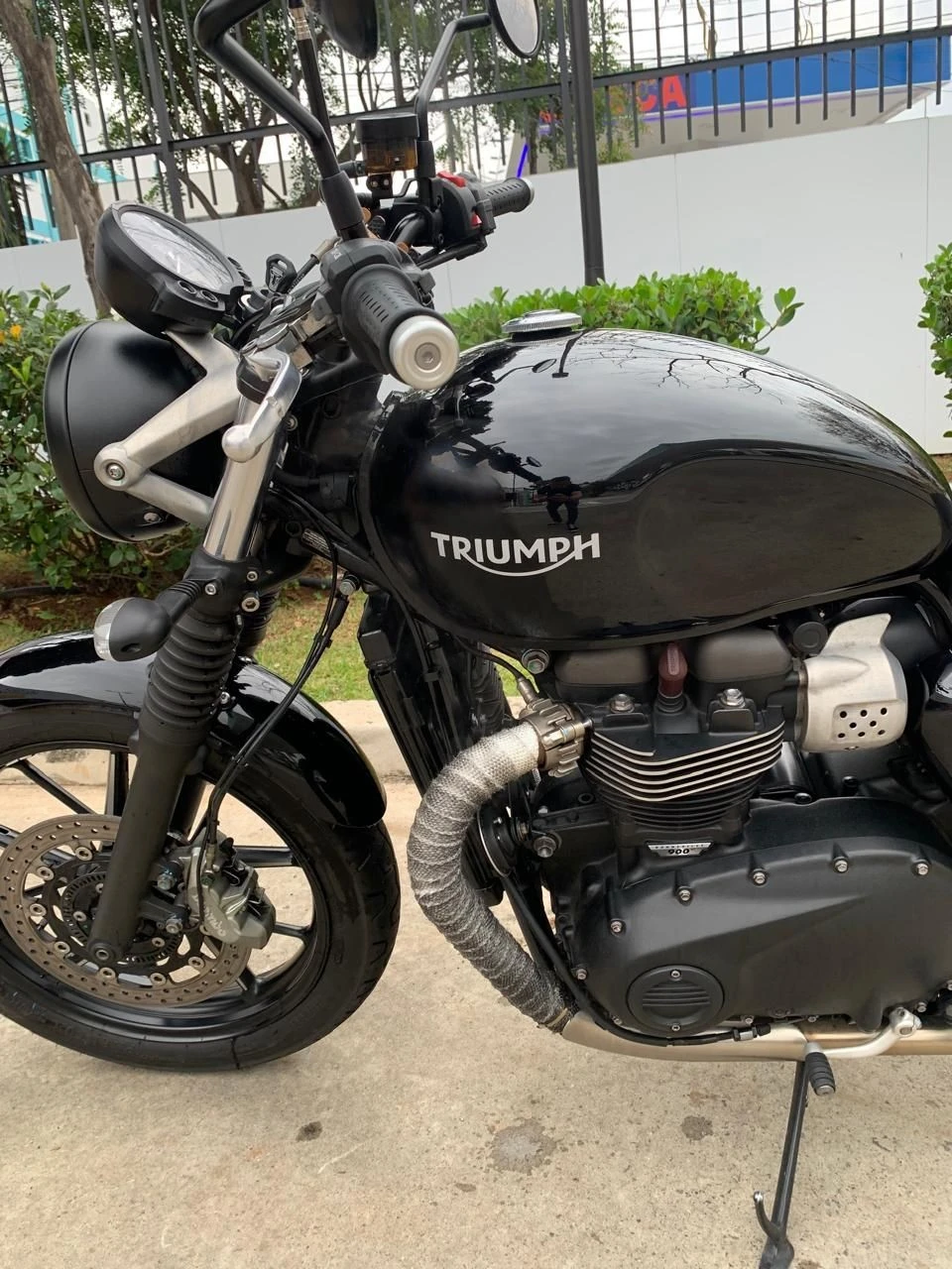TRIUMPH SPEED TWIN 