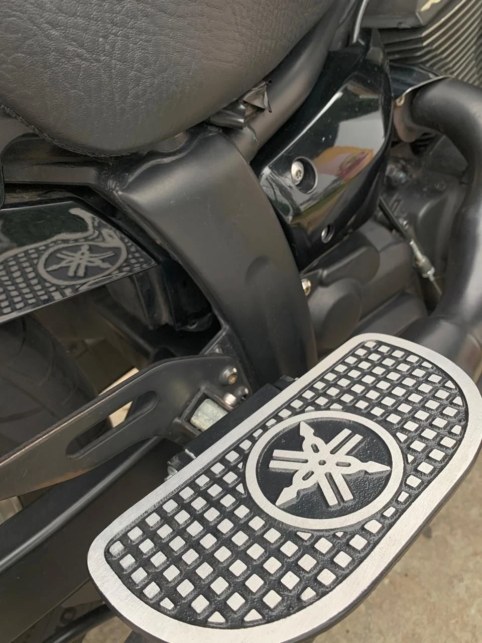 YAMAHA XVS 950A MIDNIGHT STAR
