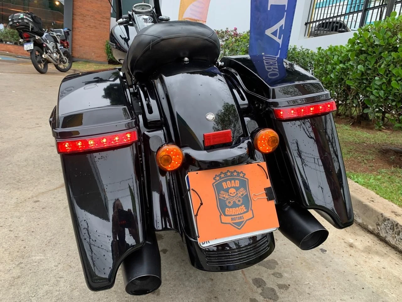HARLEY-DAVIDSON ROAD KING SPECIAL