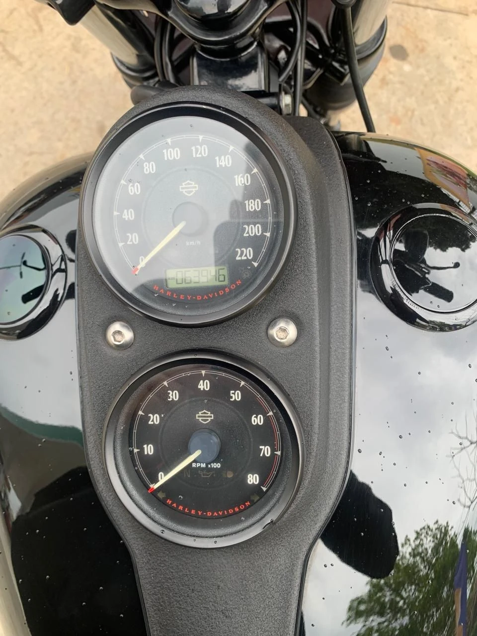 HARLEY-DAVIDSON DYNA LOW RIDER