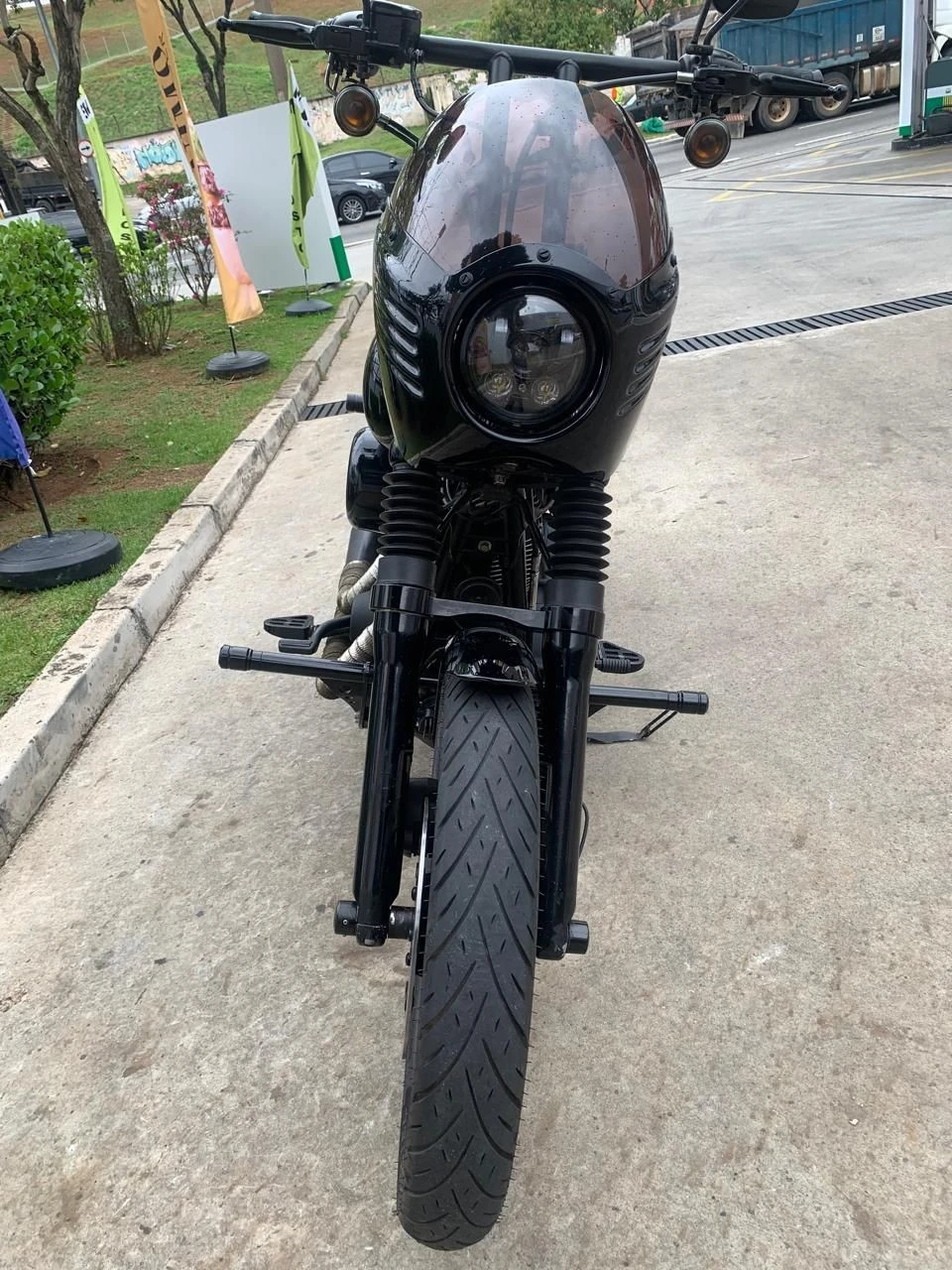 HARLEY-DAVIDSON DYNA LOW RIDER