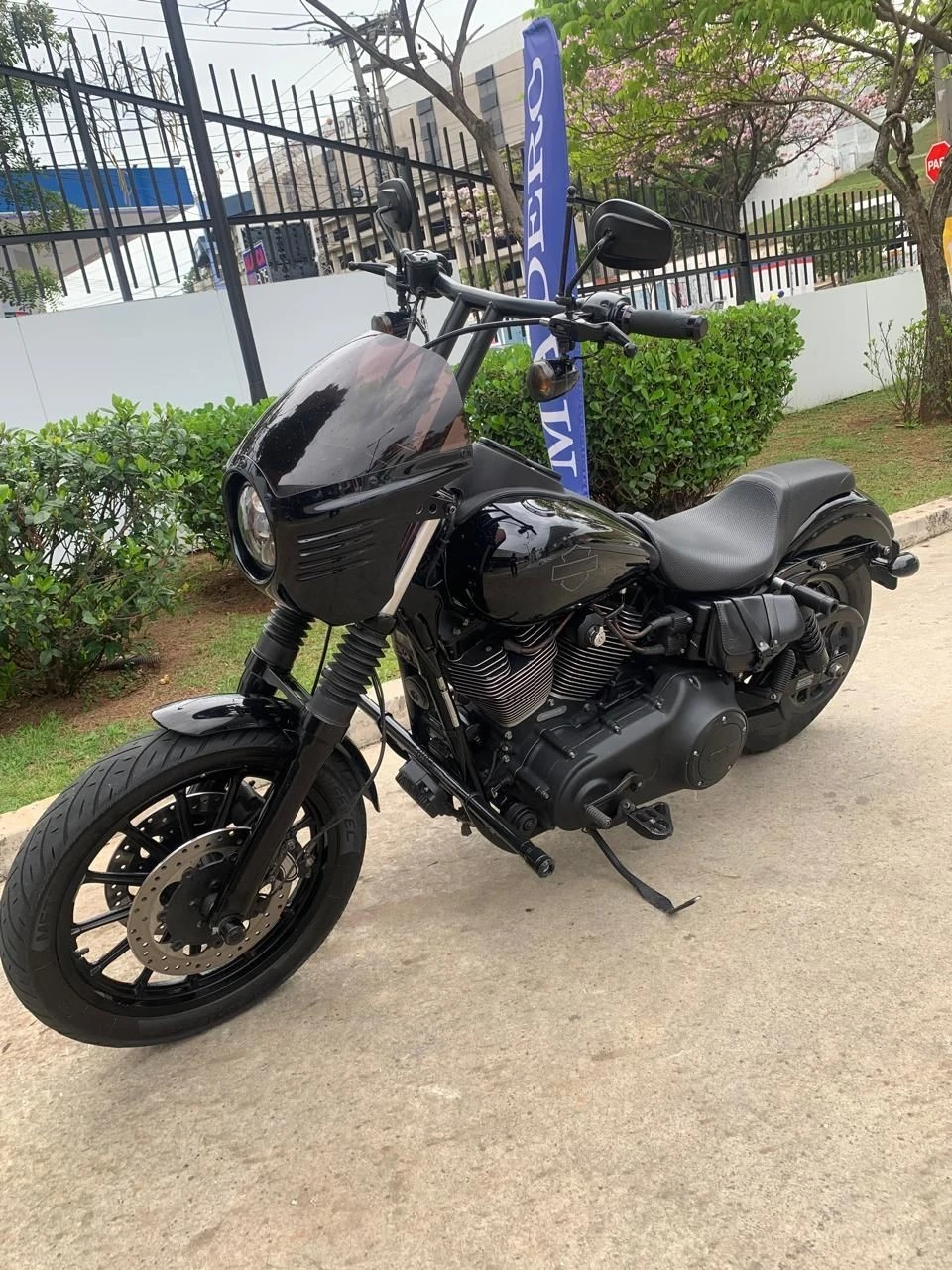 HARLEY-DAVIDSON DYNA LOW RIDER