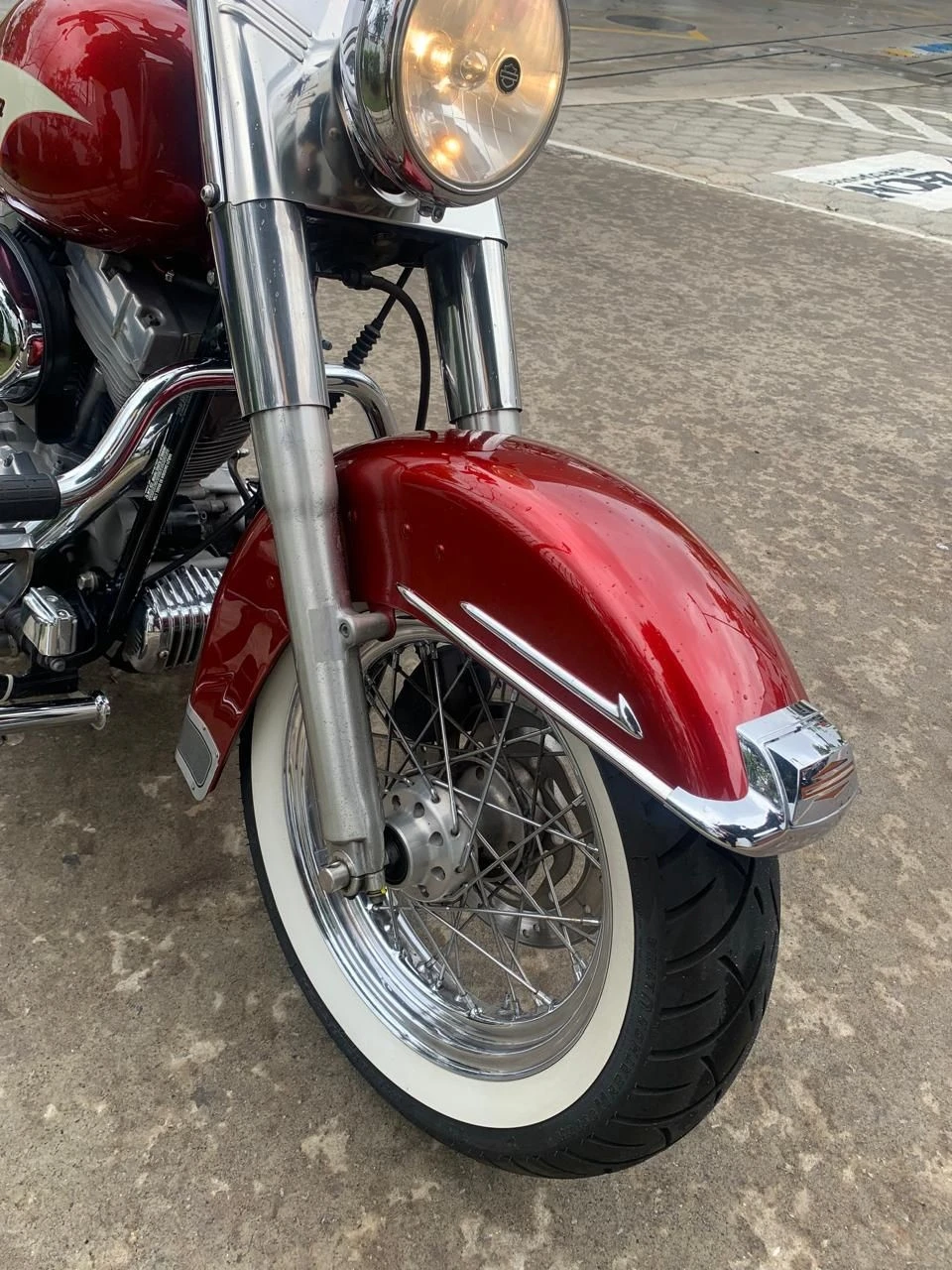 HARLEY-DAVIDSON HERITAGE SOFTAIL CLASSIC