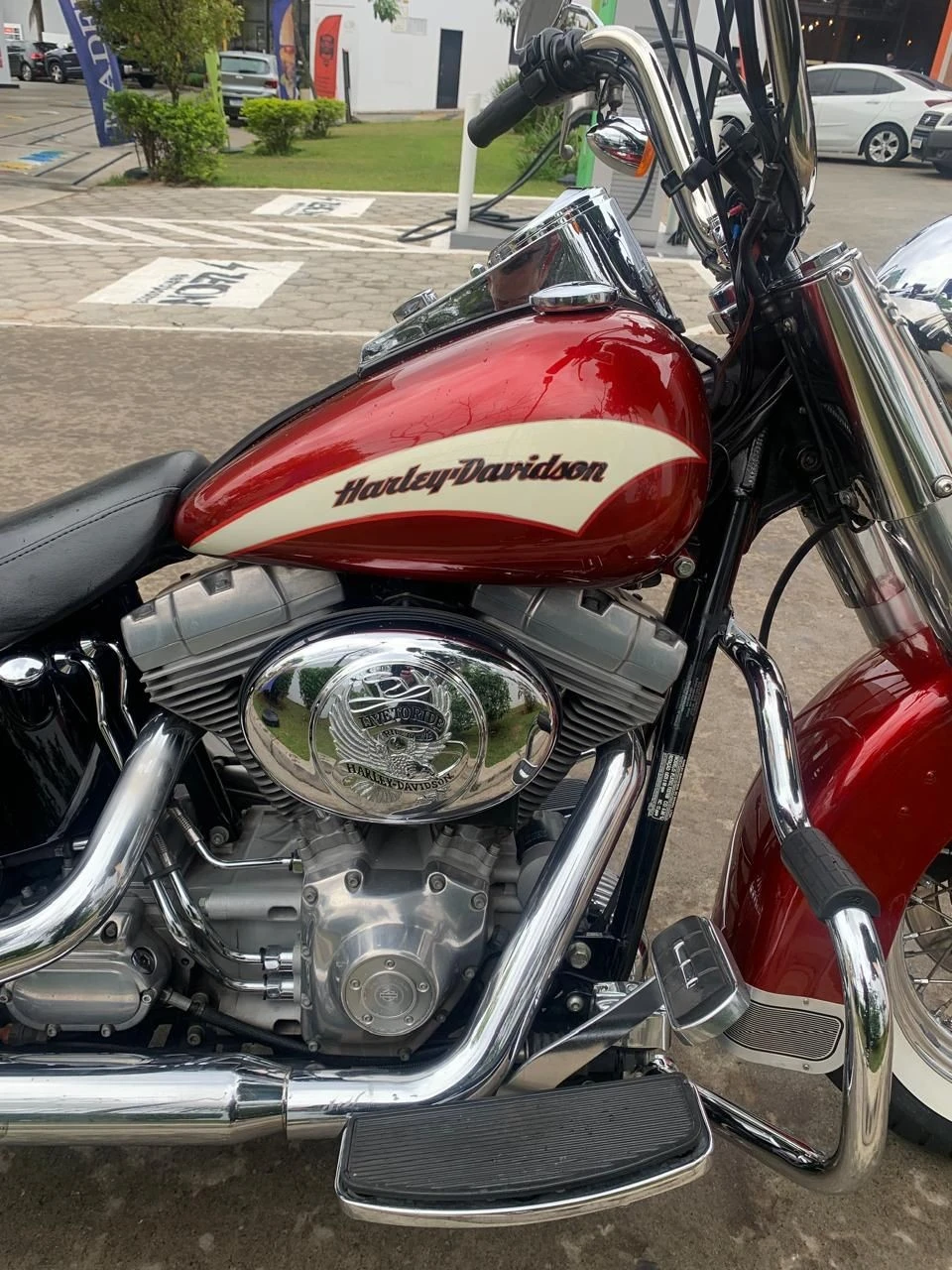 HARLEY-DAVIDSON HERITAGE SOFTAIL CLASSIC