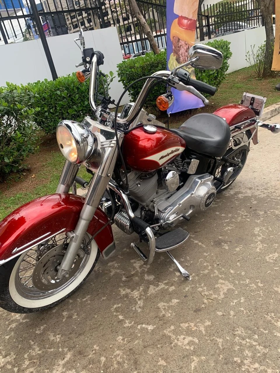 HARLEY-DAVIDSON HERITAGE SOFTAIL CLASSIC
