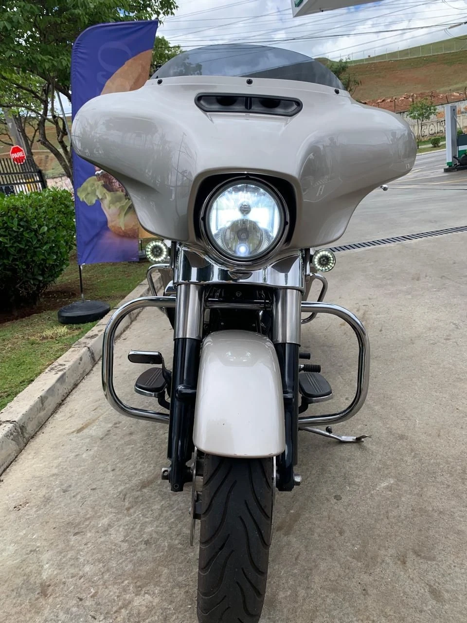 HARLEY-DAVIDSON STREET GLIDE SPECIAL