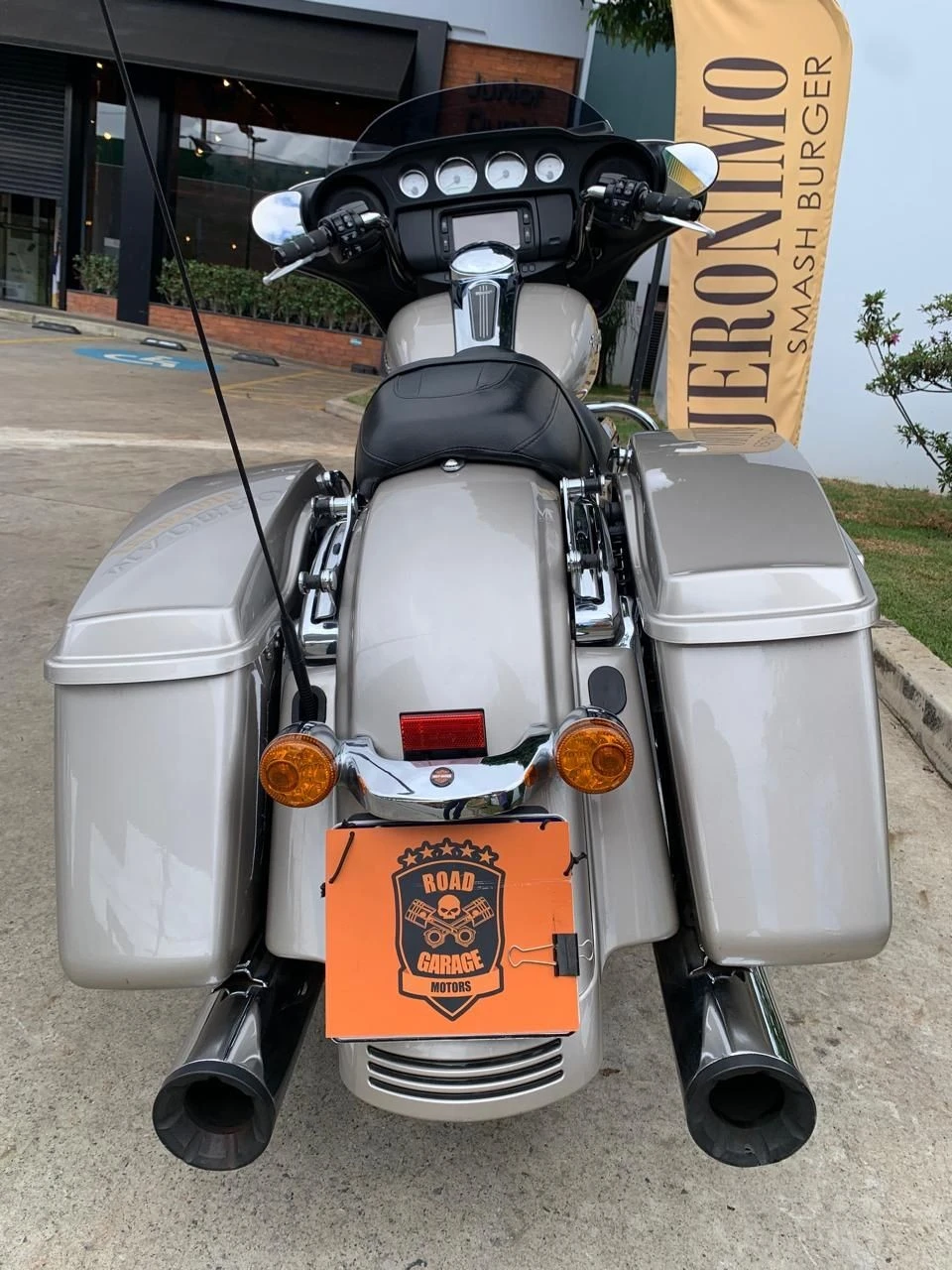 HARLEY-DAVIDSON STREET GLIDE SPECIAL