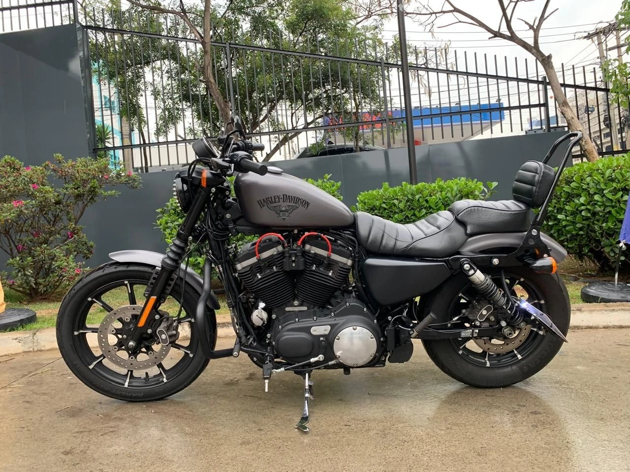 HARLEY-DAVIDSON SPORTSTER XL 883 N IRON