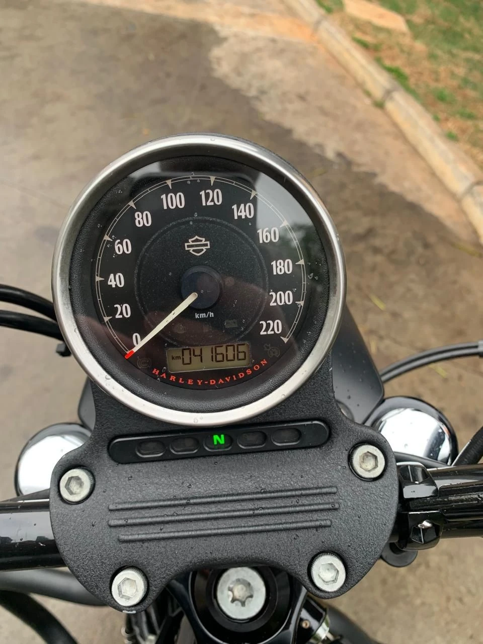 HARLEY-DAVIDSON SPORTSTER XL 883 N IRON