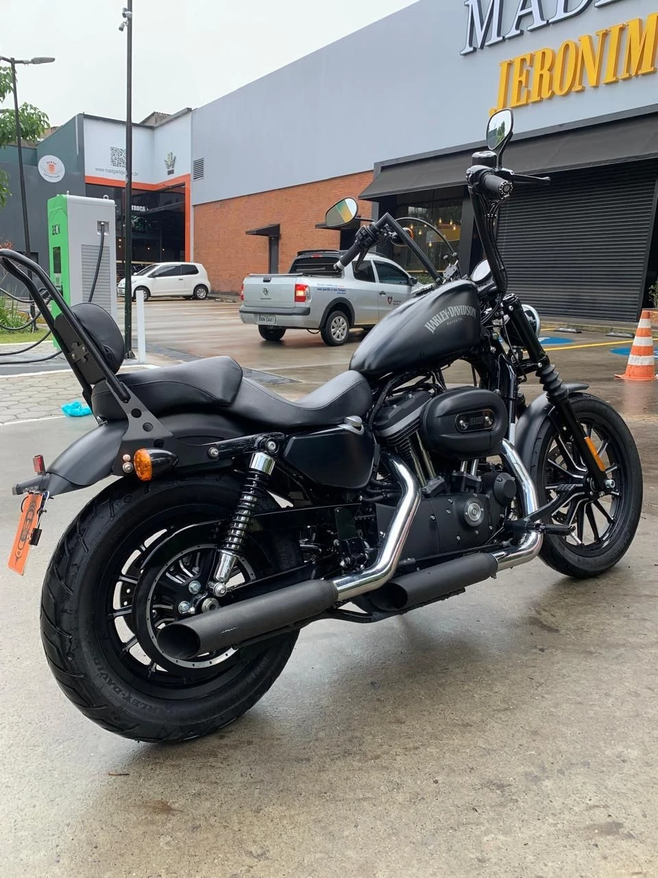 HARLEY-DAVIDSON SPORTSTER XL 883 N IRON