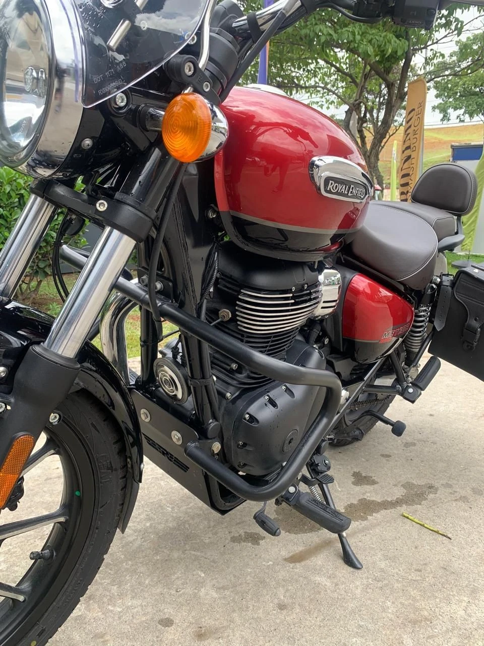 ROYAL ENFIELD METEOR 350 SUPERNOVA