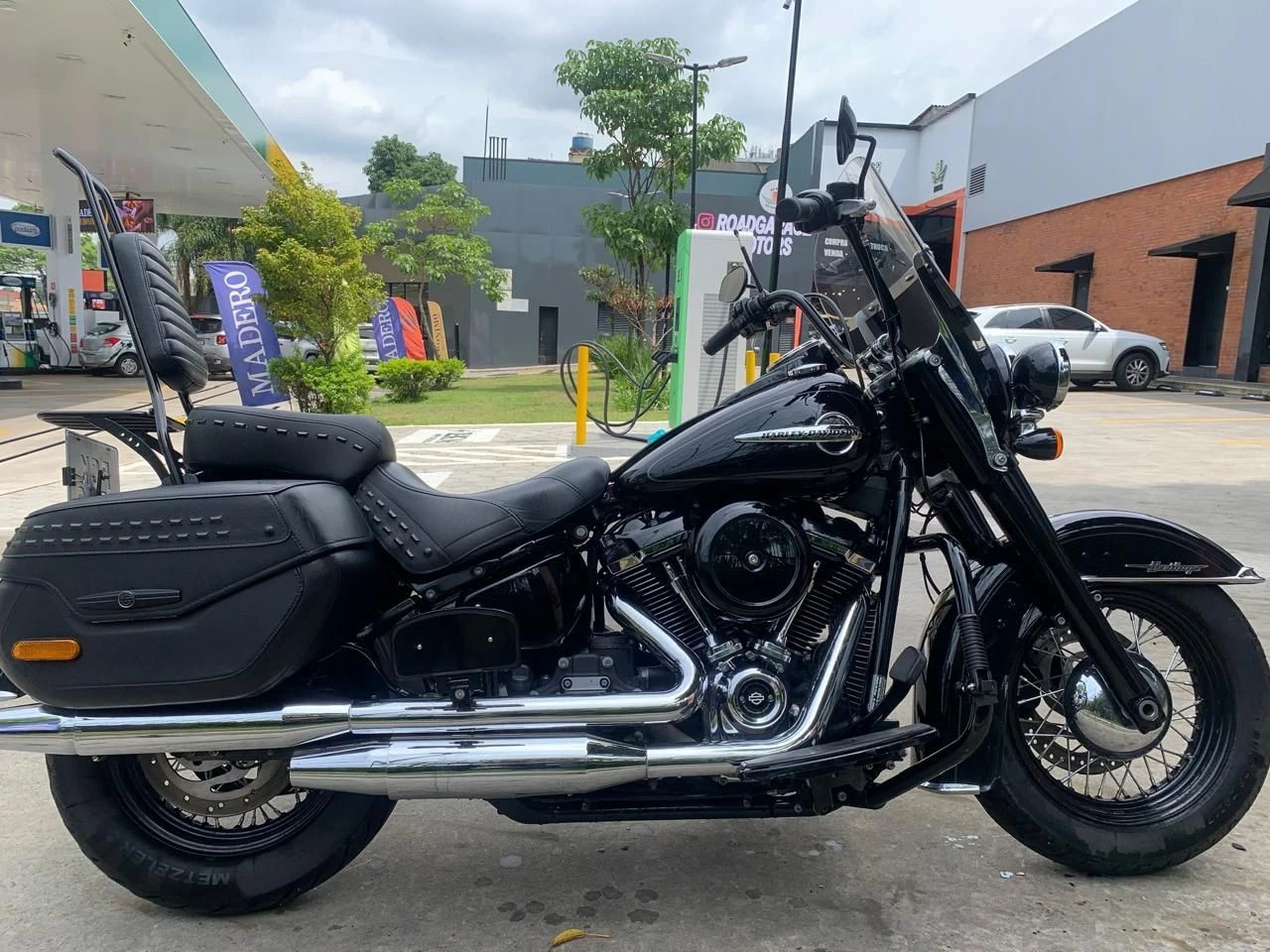 HARLEY-DAVIDSON HERITAGE SOFTAIL CLASSIC