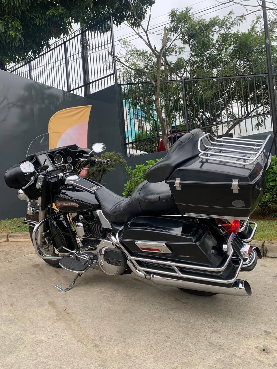 HARLEY-DAVIDSON ELECTRA GLIDE CLASSIC