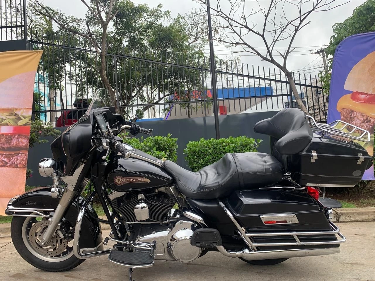 HARLEY-DAVIDSON ELECTRA GLIDE CLASSIC