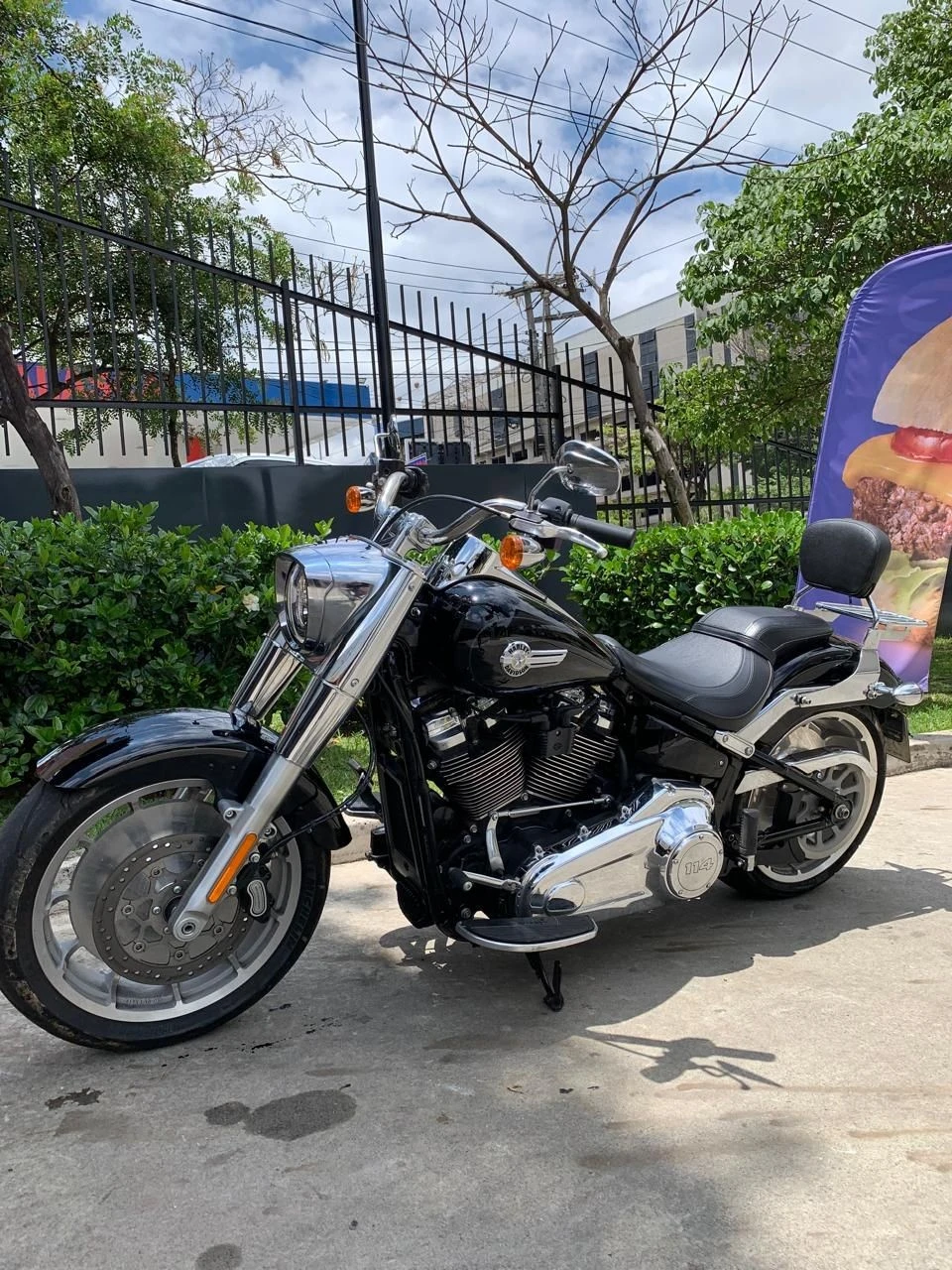 HARLEY-DAVIDSON SOFTAIL FAT BOY 114