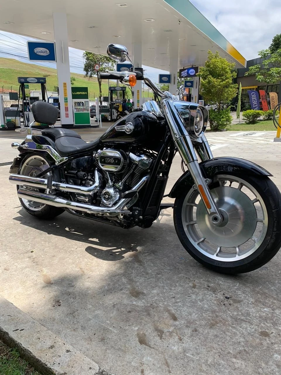 HARLEY-DAVIDSON SOFTAIL FAT BOY 114