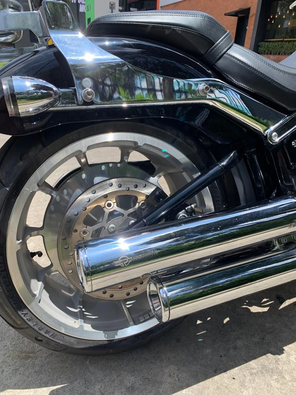 HARLEY-DAVIDSON SOFTAIL FAT BOY 114