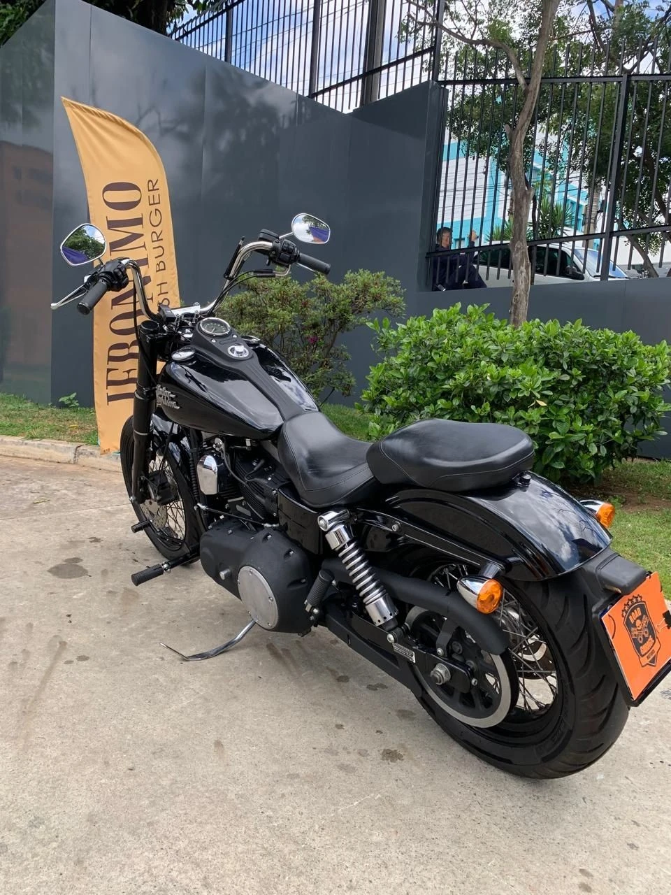 HARLEY-DAVIDSON DYNA STREET BOB