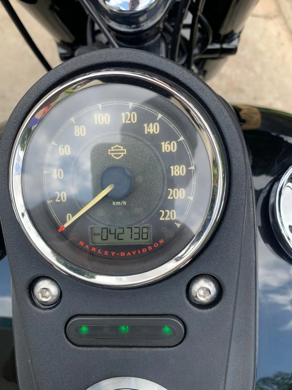 HARLEY-DAVIDSON DYNA STREET BOB