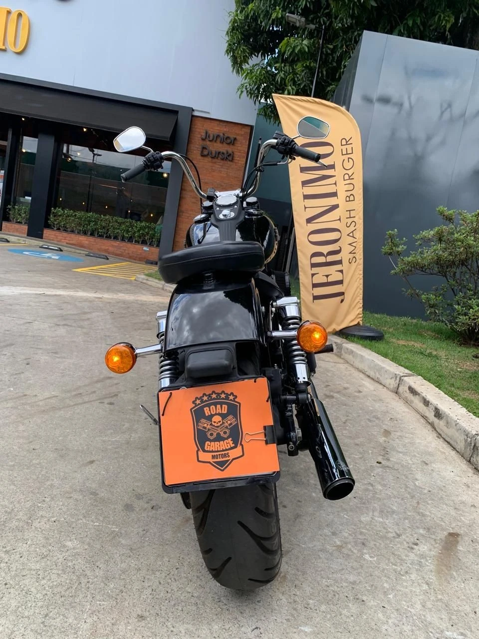 HARLEY-DAVIDSON DYNA STREET BOB