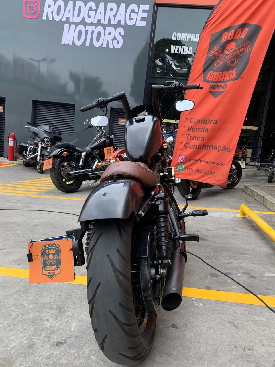 HARLEY-DAVIDSON SPORTSTER XL 883 R