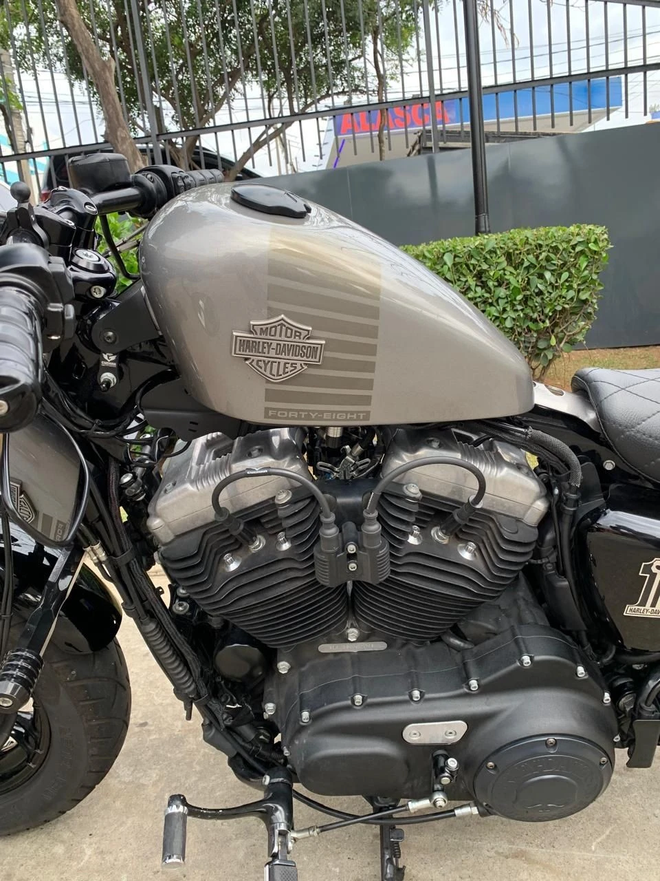 HARLEY-DAVIDSON SPORTSTER FORTY-EIGHT