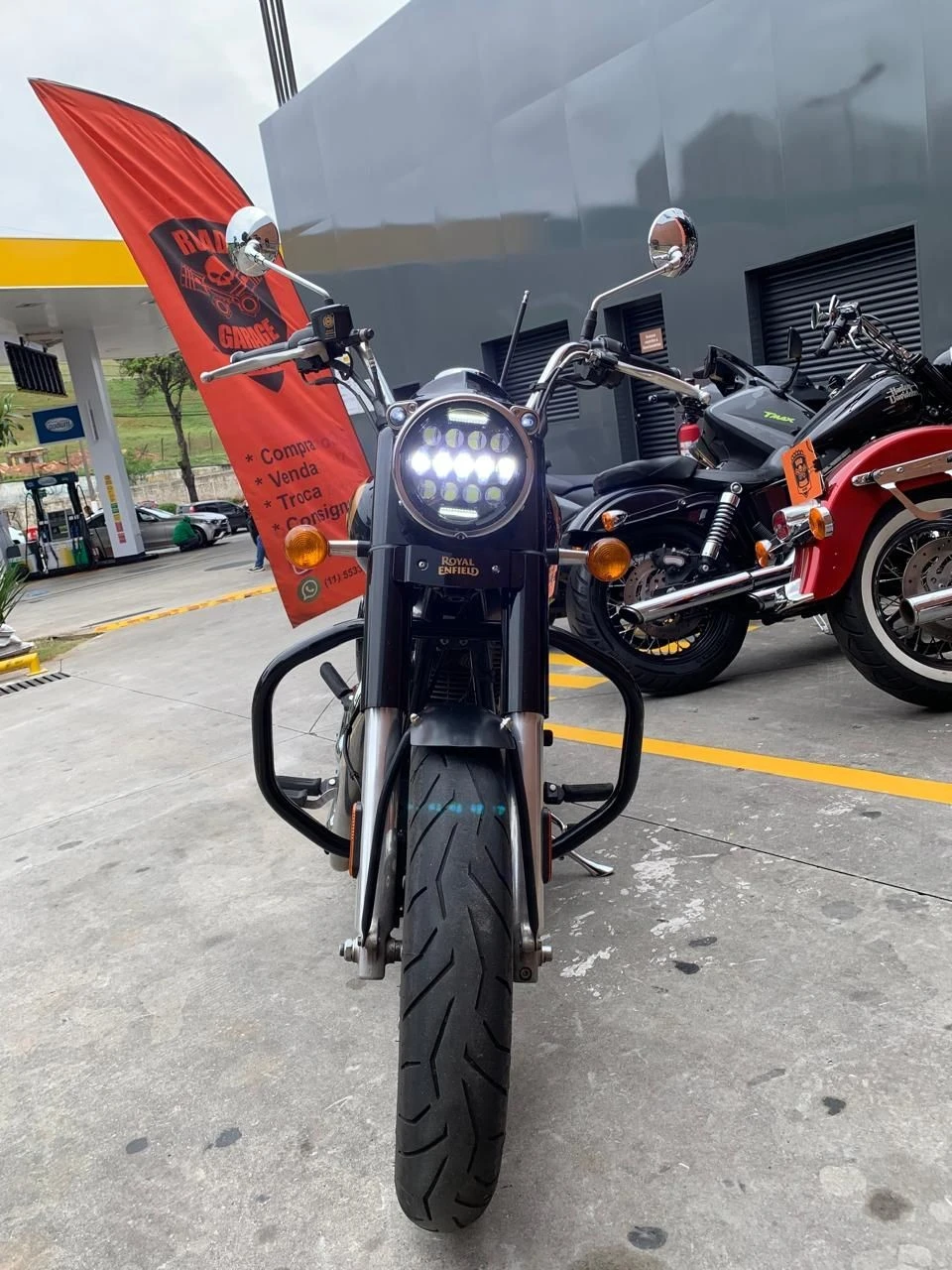 ROYAL ENFIELD CLASSIC 500