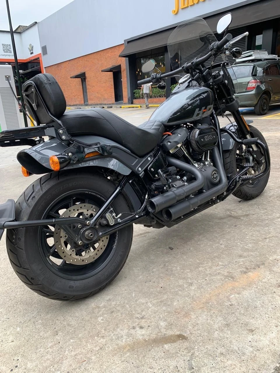 HARLEY-DAVIDSON SOFTAIL FAT BOB 114