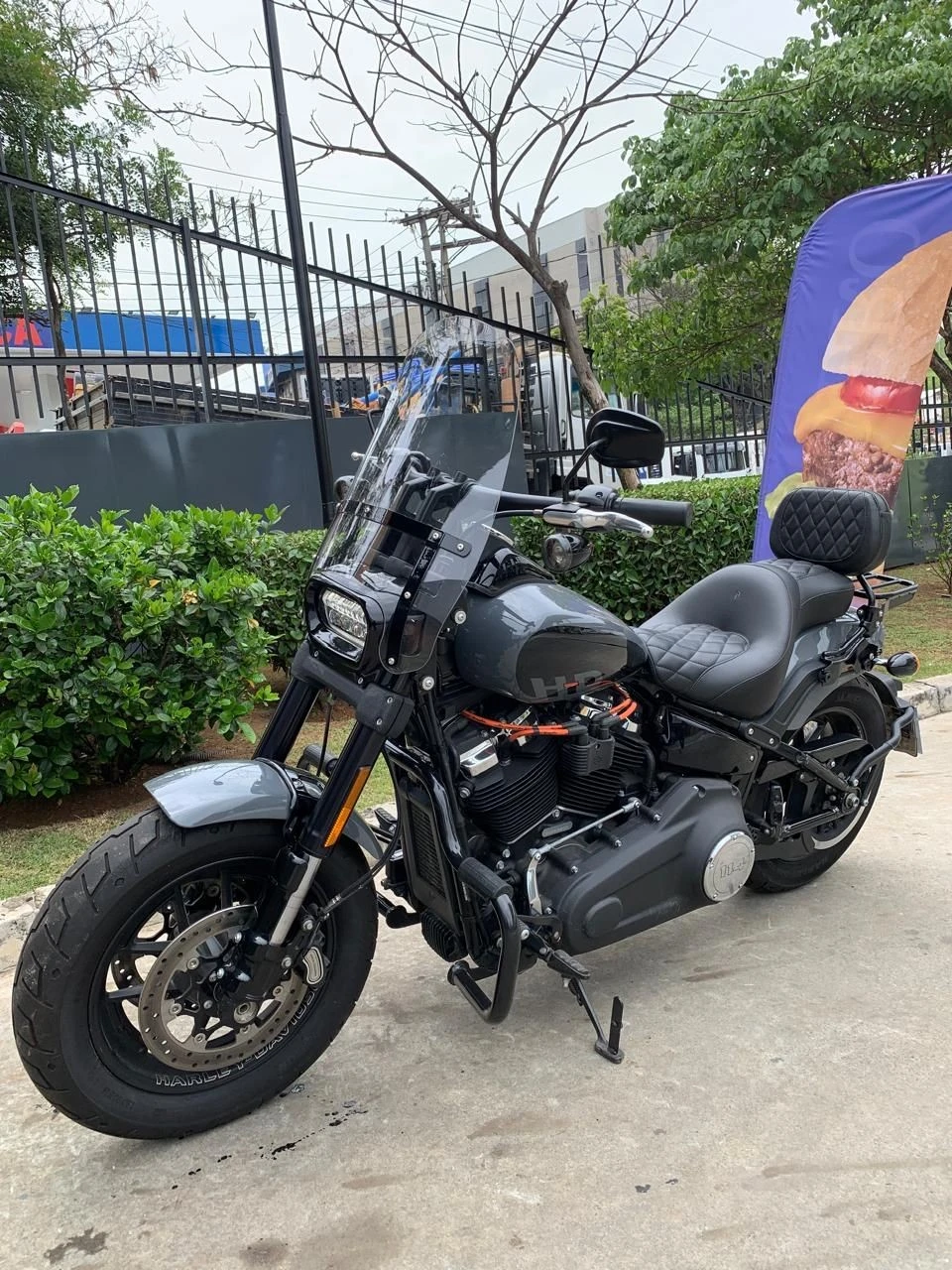 HARLEY-DAVIDSON SOFTAIL FAT BOB 114