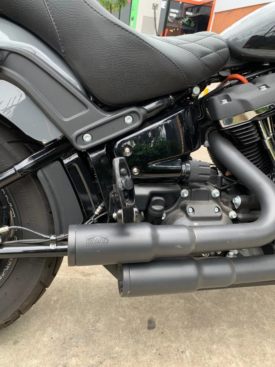 HARLEY-DAVIDSON SOFTAIL FAT BOB 114