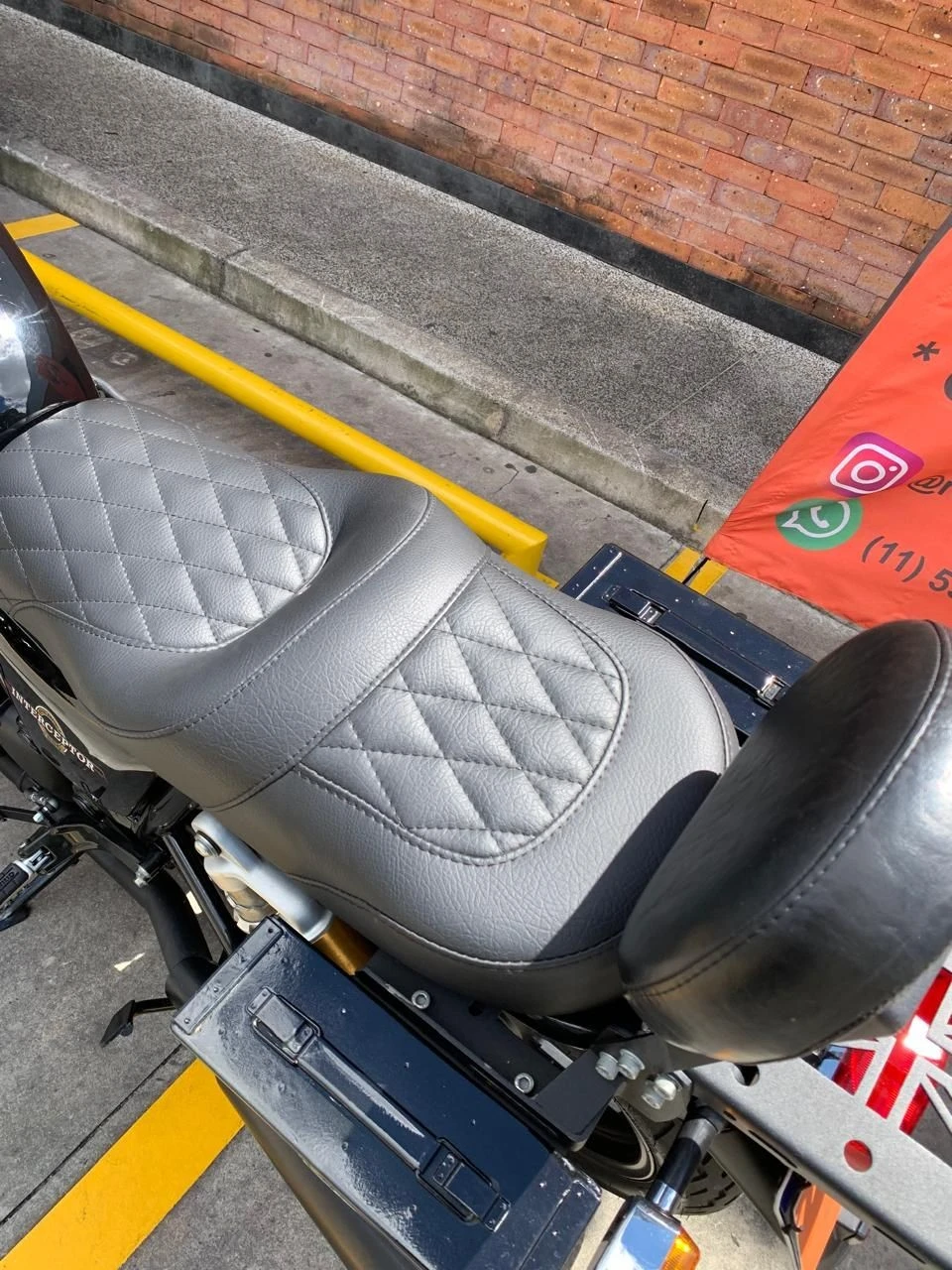 ROYAL ENFIELD INTERCEPTOR 