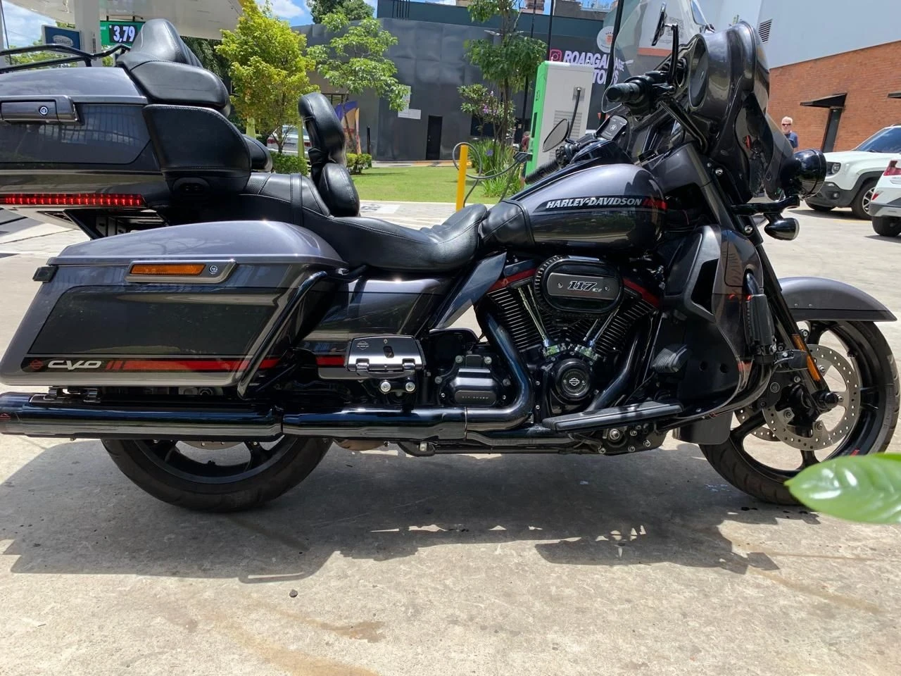 HARLEY-DAVIDSON CVO LIMITED