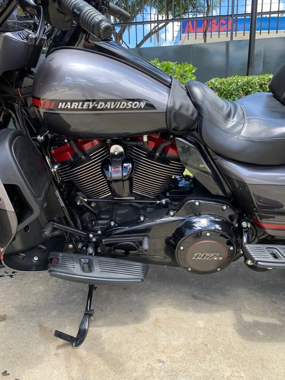 HARLEY-DAVIDSON CVO LIMITED