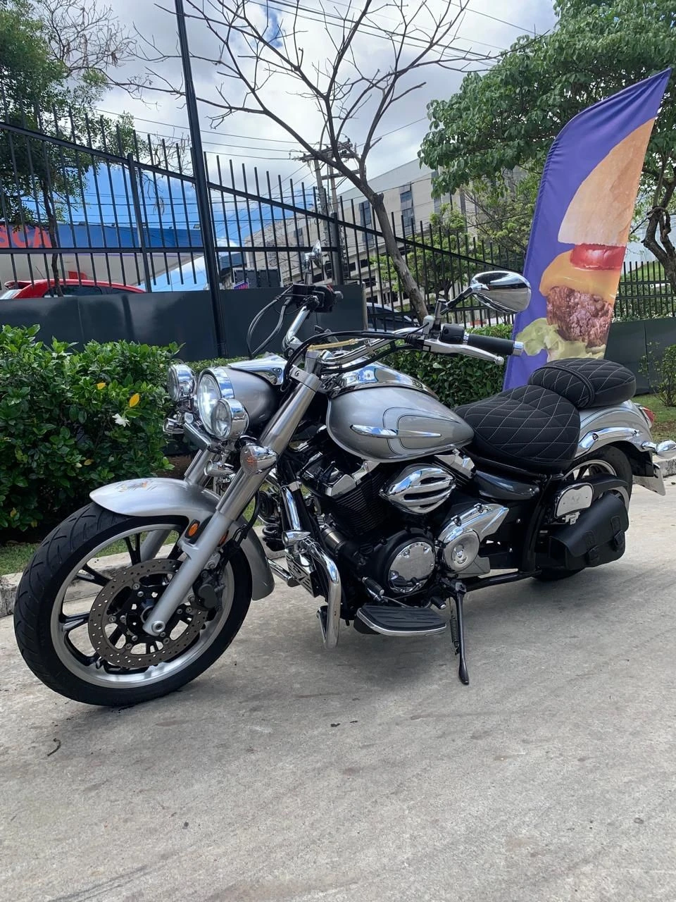 YAMAHA XVS 950A MIDNIGHT STAR