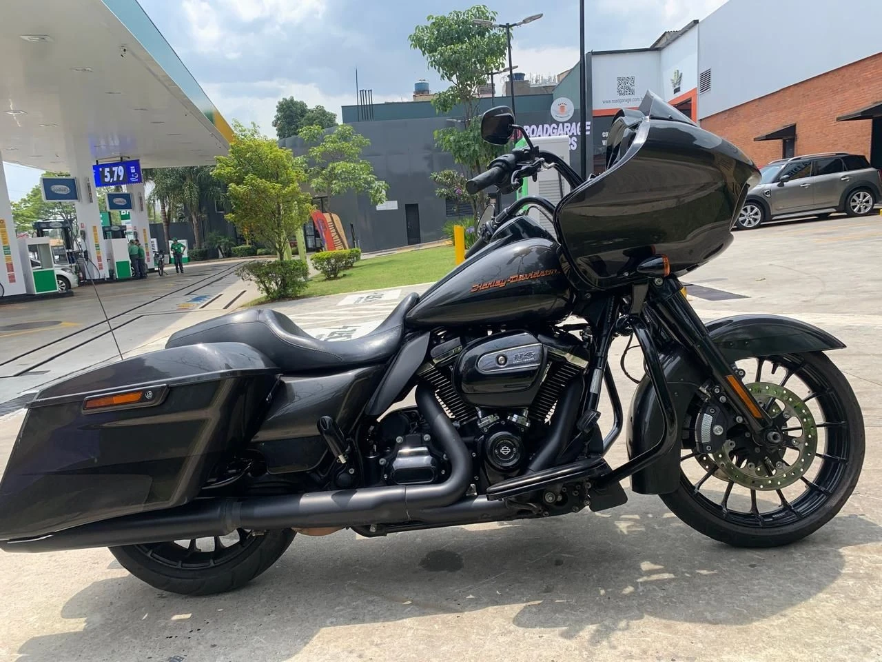 HARLEY-DAVIDSON ROAD GLIDE SPECIAL