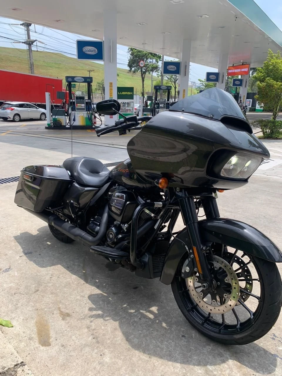 HARLEY-DAVIDSON ROAD GLIDE SPECIAL