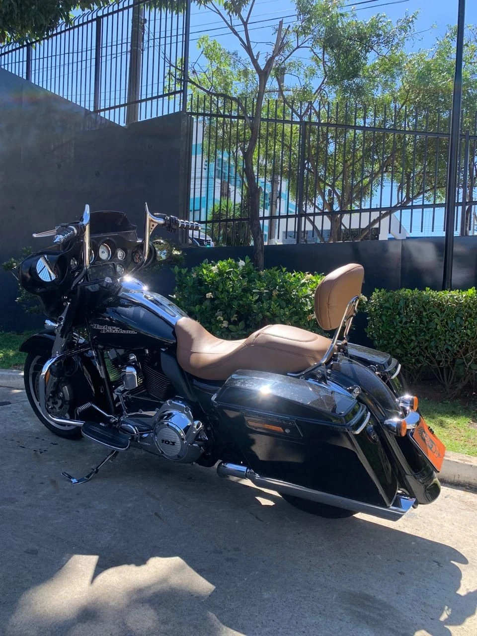 HARLEY-DAVIDSON STREET GLIDE