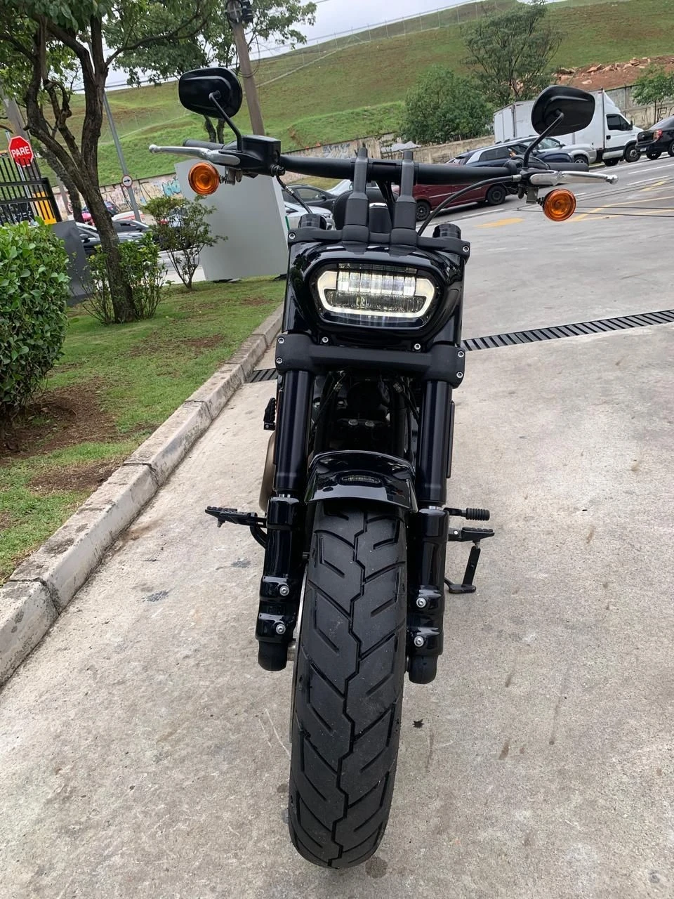 HARLEY-DAVIDSON SOFTAIL FAT BOB 114